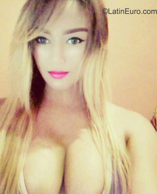 Date this sultry Honduras girl Mabelin from Tegucigalpa HN1761