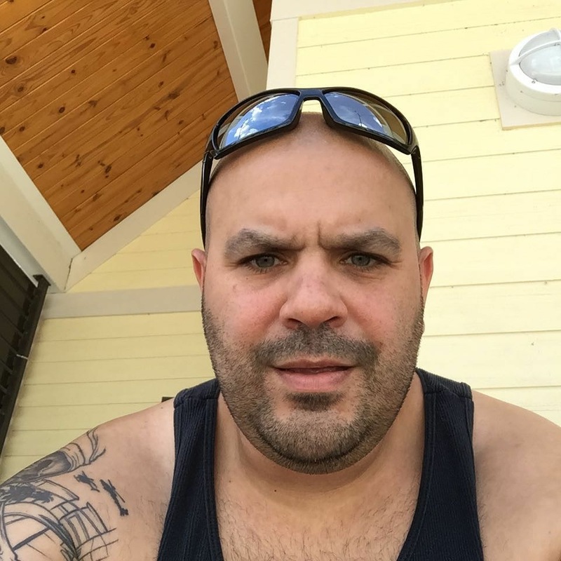 Date this voluptuous United States man Servio from Orlando US16790