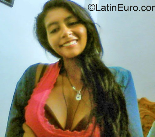 Date this charming Colombia girl Liseth from Popayan CO18511