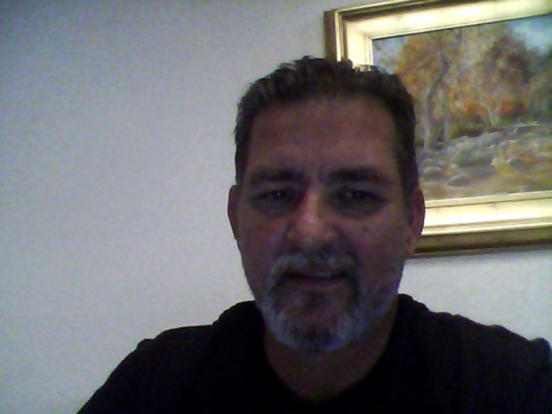 Date this voluptuous United States man JhugHuggins from Barstow US17083