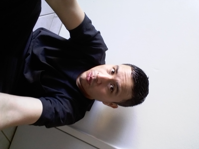 Date this hard body United States man Alex from Oceanside US17106