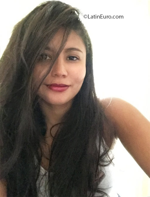 Date this delightful Brazil girl Priscila from Sao Luis BR9623