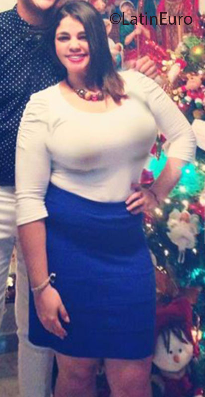 Date this delightful Colombia girl Carolina from Baranquilla CO18782