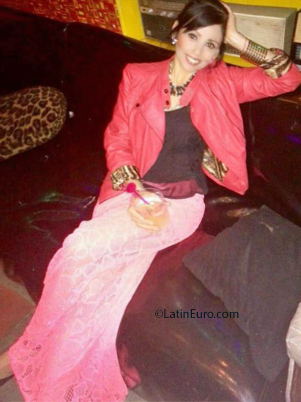 Date this fun Colombia girl Claudia from Envigado CO18853