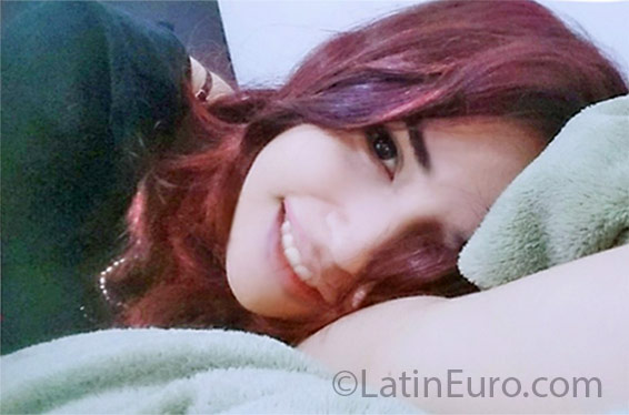 Date this cute Colombia girl Andrea from Bucaramanga CO18870