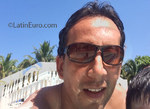 stunning United States man Luis from Miami US17381