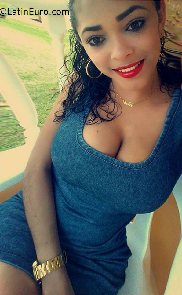 Date this delightful Dominican Republic man Amanda from Santo domingo DO25963