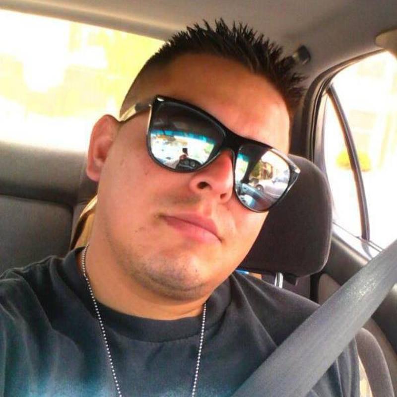 Date this tall United States man Summers11 from Salmiya US17519