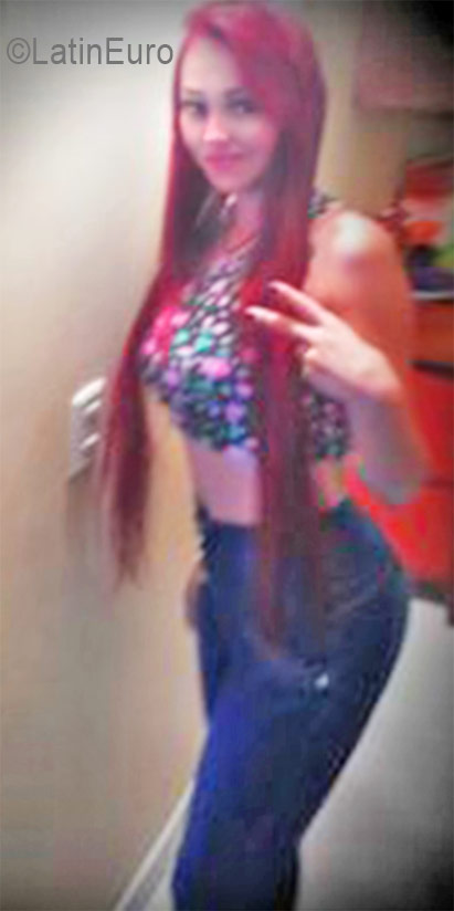Date this sultry Colombia girl Yuri from Bogota CO19490