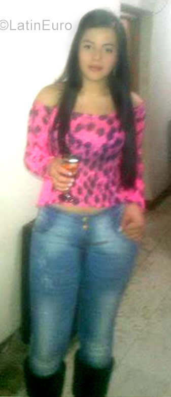 Date this hot Colombia girl Alejandra from Medellin CO19690