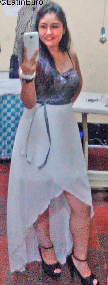 Date this nice looking Colombia girl Diana from Palmira CO19746