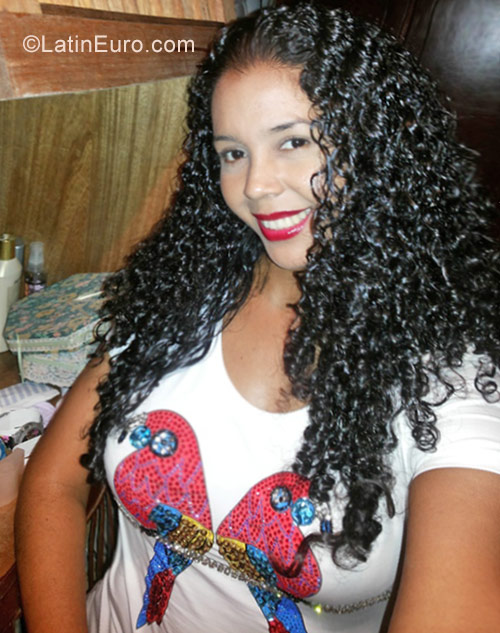 Date this good-looking Colombia girl Maira from Cartagena CO19900