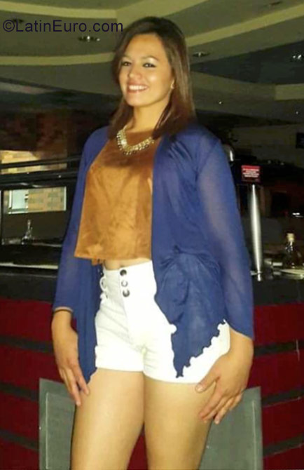 Date this athletic Honduras girl Malena from San Pedro Sula HN2306