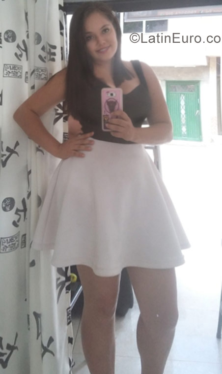 Date this funny Colombia girl Helen from Cali CO20508