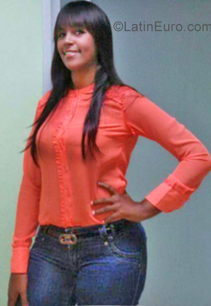 Date this hot Dominican Republic girl Antia from Santo Domingo DO41214