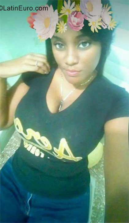 Meet Freisie Female 27 Dominican Republic Girl From La Romana Do28797 Latin Dating At