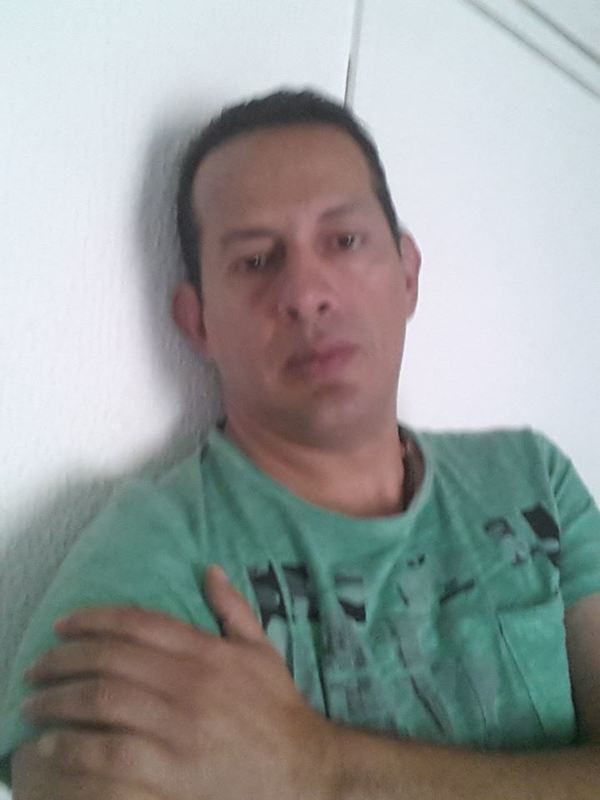 Date this tall Colombia man Miguel from Medellin CO21653
