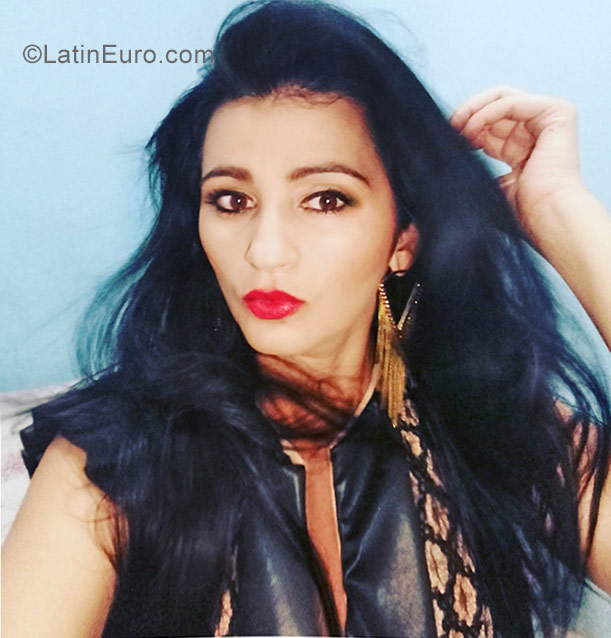 Date this good-looking Brazil girl Cristina from Parauapebas BR10542