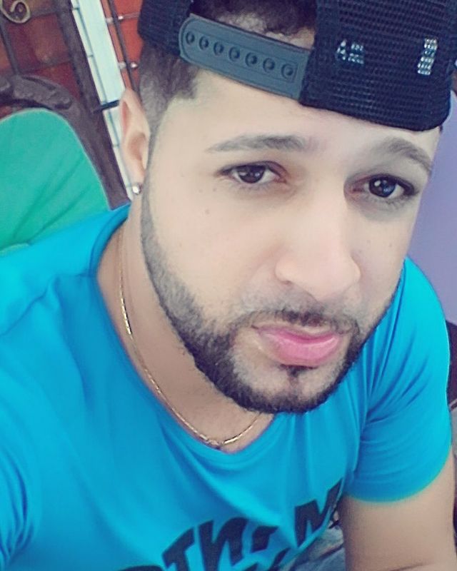 Date this happy United States man Gerardo from New York US18240