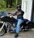 pretty United States man  from Lawrenceville US18329