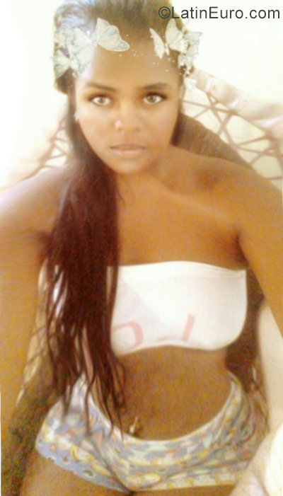 Date this sultry Dominican Republic girl Rosa from Santo Domingo DO29730