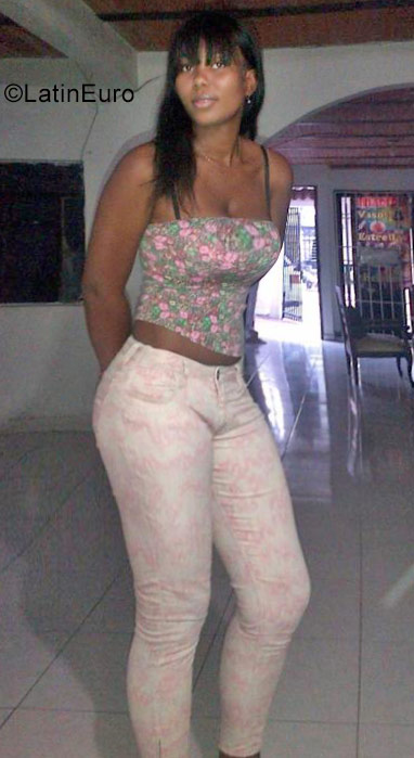 Date this exotic Colombia girl Ana maria from Cali Valle CO22065