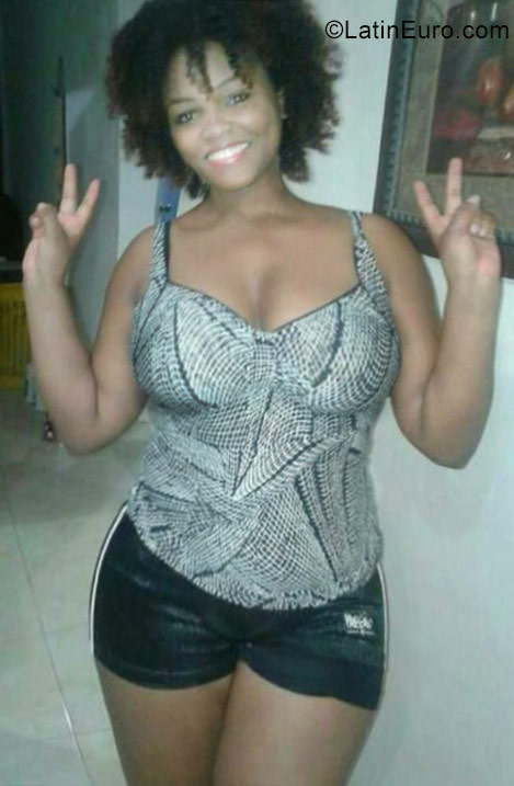 Date this tall Dominican Republic girl Juana from Santo Domingo DO29820