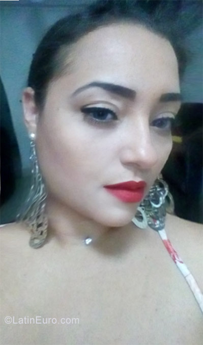 Date this pretty Brazil girl Alana from Sao Paulo * Guarulhos BR10227
