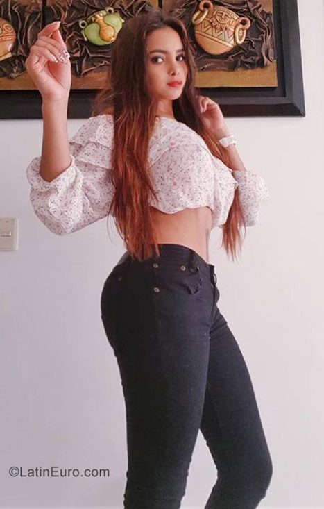 Date this delightful Colombia girl Yesica from Pereira CO22296