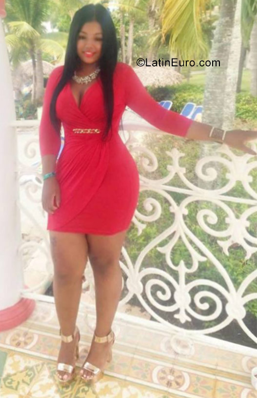 Date this hot Dominican Republic girl Pretty from Santiago DO30320