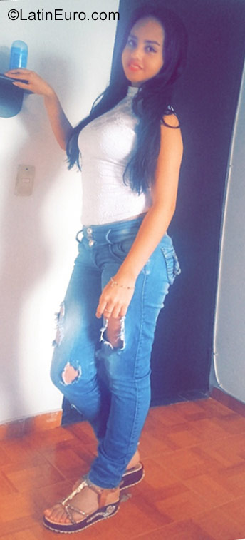 Date this pretty Colombia girl Tatiana Kim from Fusagasuga CO22410