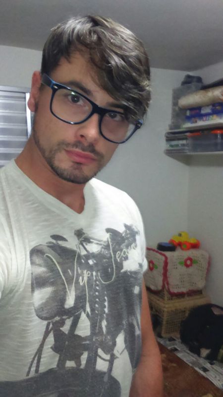 Date this young Brazil man Thiago from São Paulo BR10315