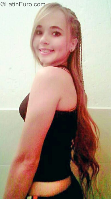 Date this charming Colombia girl Maria from Medellin CO22632