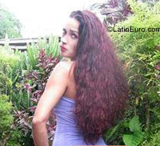 Date this sultry Cuba girl Danya from Las Tunas CU145