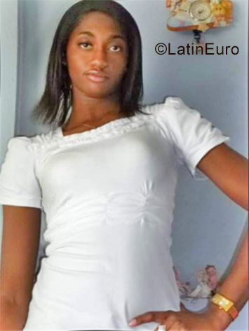 Date this good-looking Ecuador girl Diana from Quito - Ibarra EC220