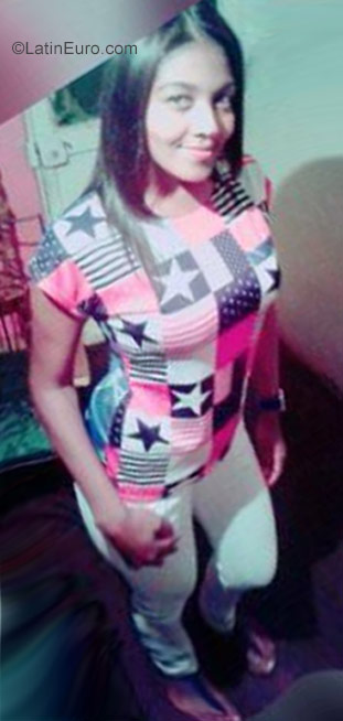 Date this young Venezuela girl Sandra from Caracas VE1093