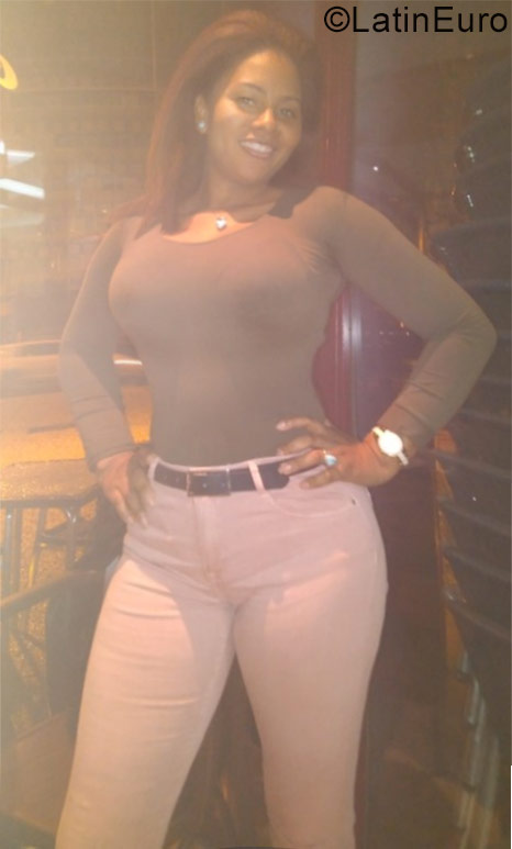 Date this funny Dominican Republic girl Latina from Santo Domingo DO30833