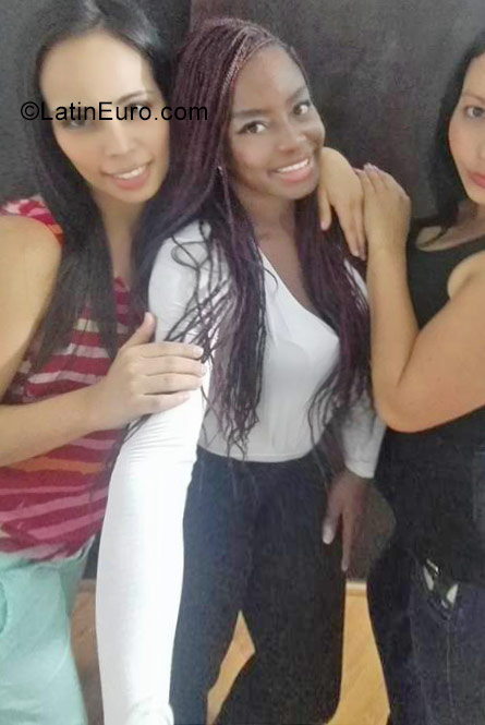 Date this tall Colombia girl Benita from Bogota CO23004