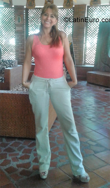 Date this stunning Colombia girl Juliana from Bogota CO23019