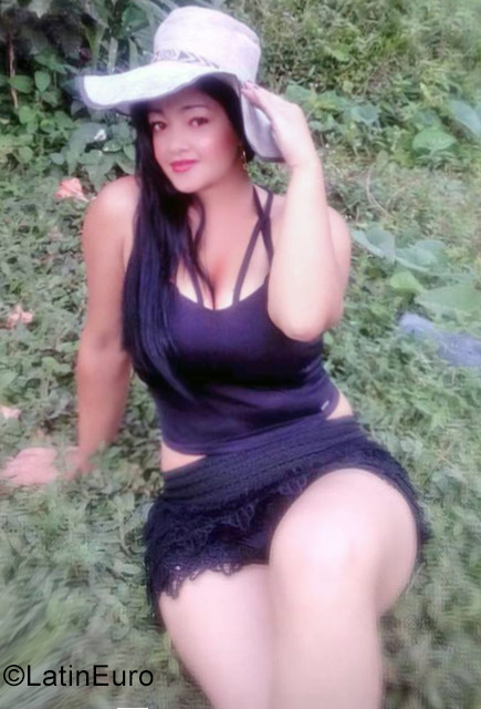 Date this funny Colombia girl Maria from Bogota CO23107