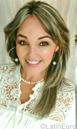 Date this athletic Colombia girl Mary from Villavicencio CO23201