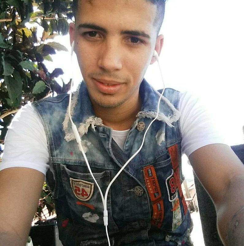 Date this passionate Dominican Republic man RObert Gabriel from Santiago DO31341