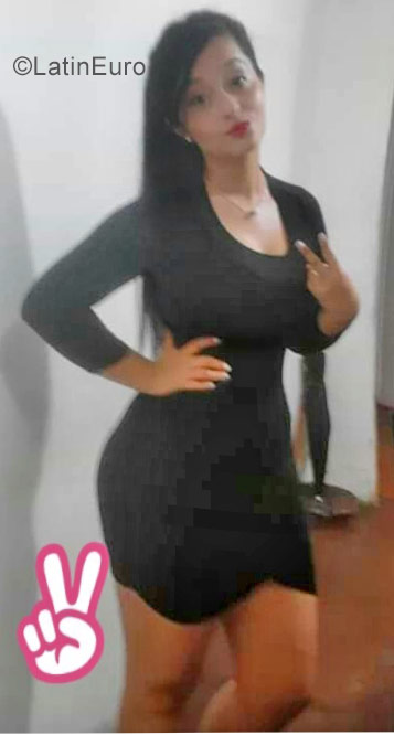Date this passionate Colombia girl Vanessa from Ibaque CO23256