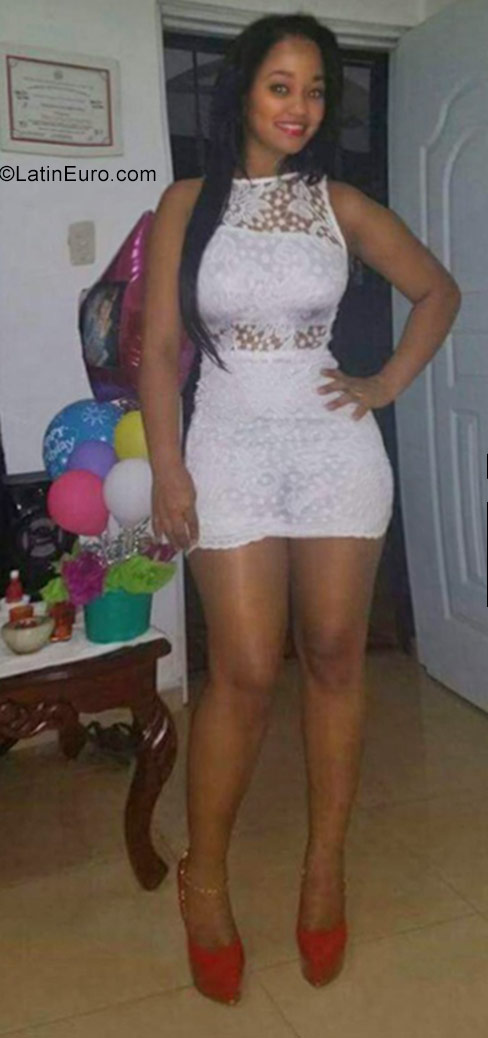 Date this gorgeous Dominican Republic girl Elizabeth from Bonao DO31643