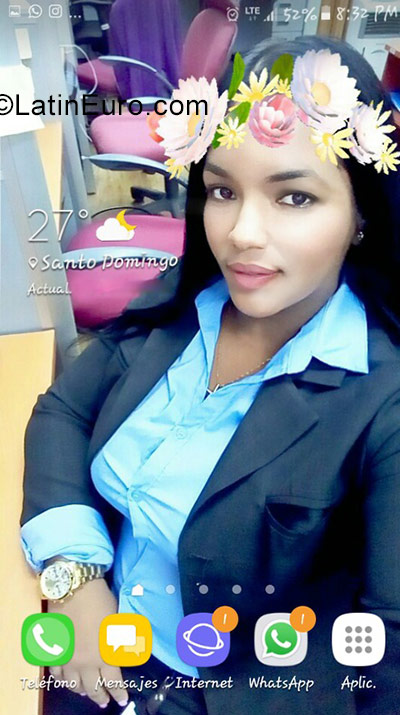 Date this attractive Dominican Republic girl Genesis from Santo Dimingo DO31890