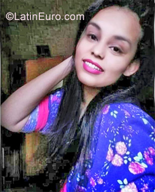 Date this young Brazil girl Fogosinha from Belo Horizonte BR10499