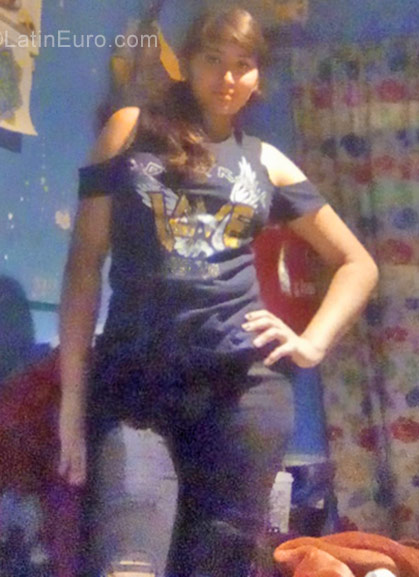 Date this lovely Mexico girl Malinani from Mexico City MX1575