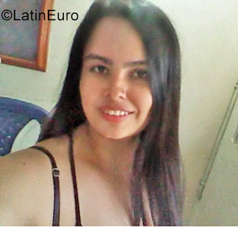 Date this foxy Colombia girl Cristina from Bogota CO23714