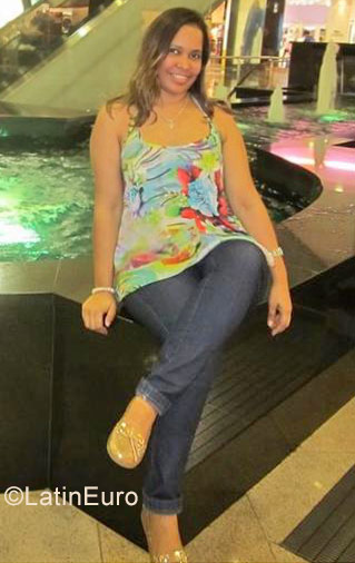 Date this sultry Colombia girl Kenny from Barranquilla CO23740