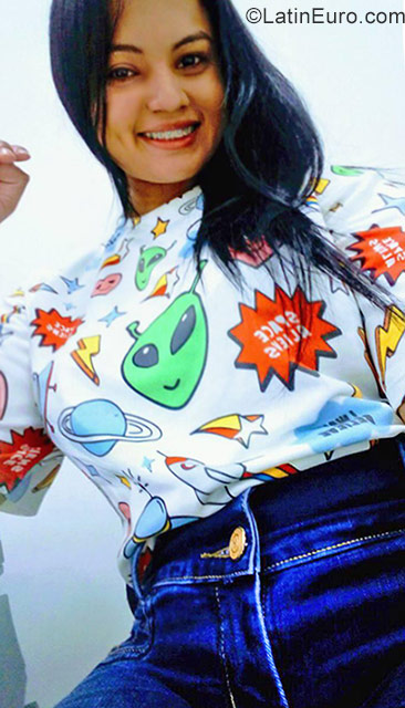 Date this cute Colombia girl Yulieth from Cordoba CO23783